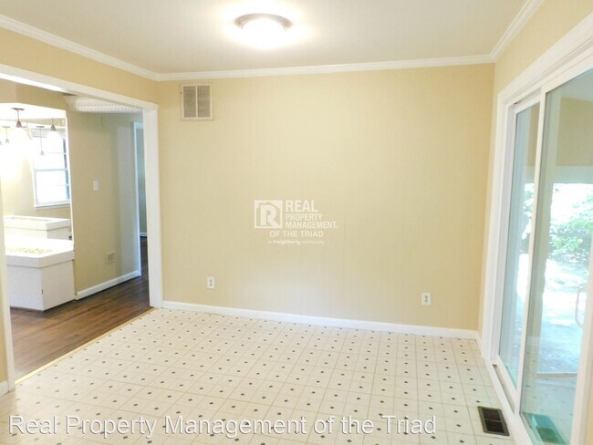 Building Photo - 3 br, 2 bath House - 626 Memphis Street