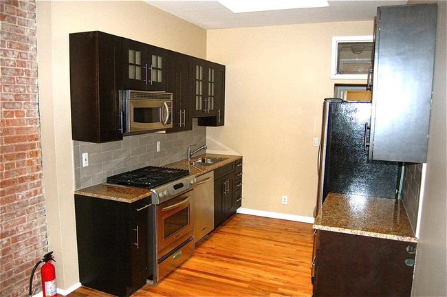 Foto del edificio - 816 Willow Ave