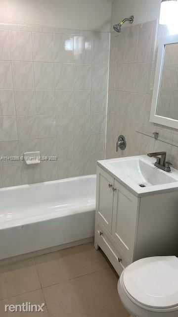 Foto del edificio - 3 br, 3 bath House - 2230 NW 74th St