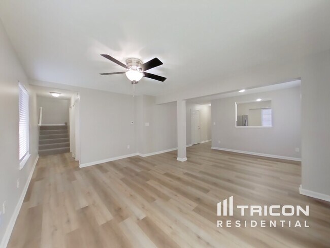 Foto del edificio - 2445 Grand Fir Dr