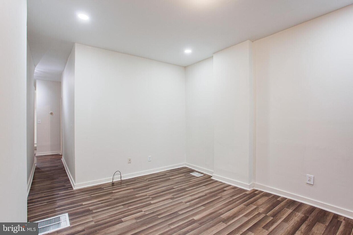 1652 Haworth St Unit 1, Philadelphia, PA 19124 Room for Rent in