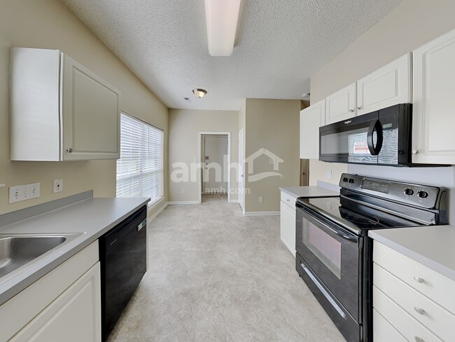 Building Photo - 9817 Stephen Thompson Ln