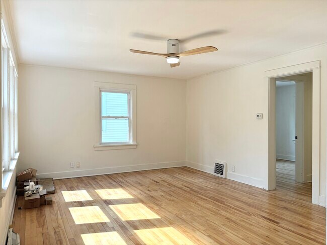 Building Photo - 138 S Marquette St