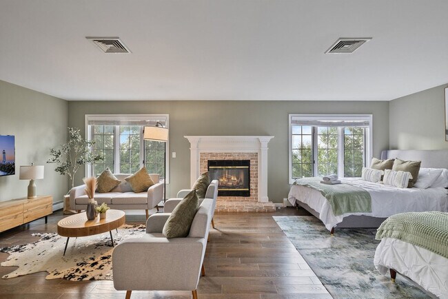 Foto del edificio - 321 Museum Village Rd