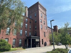 Building Photo - 156 Front St