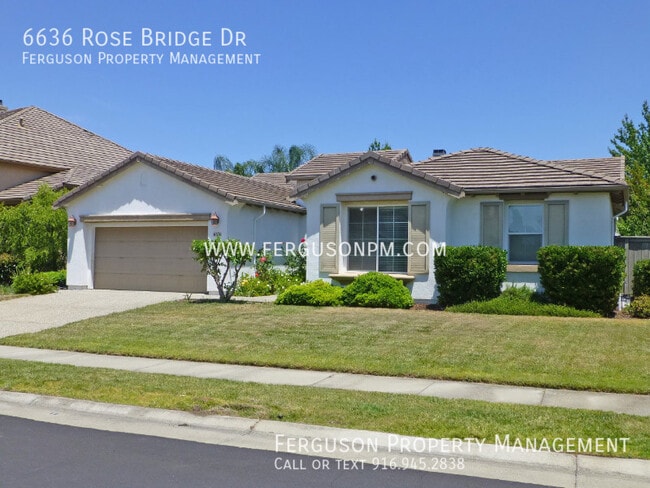 Building Photo - Hard to Find Dual Master Bedroom Home With...