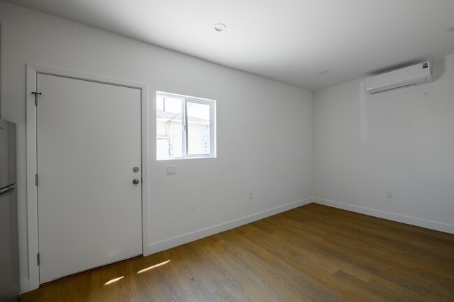 Building Photo - 7233 Normandie Ave