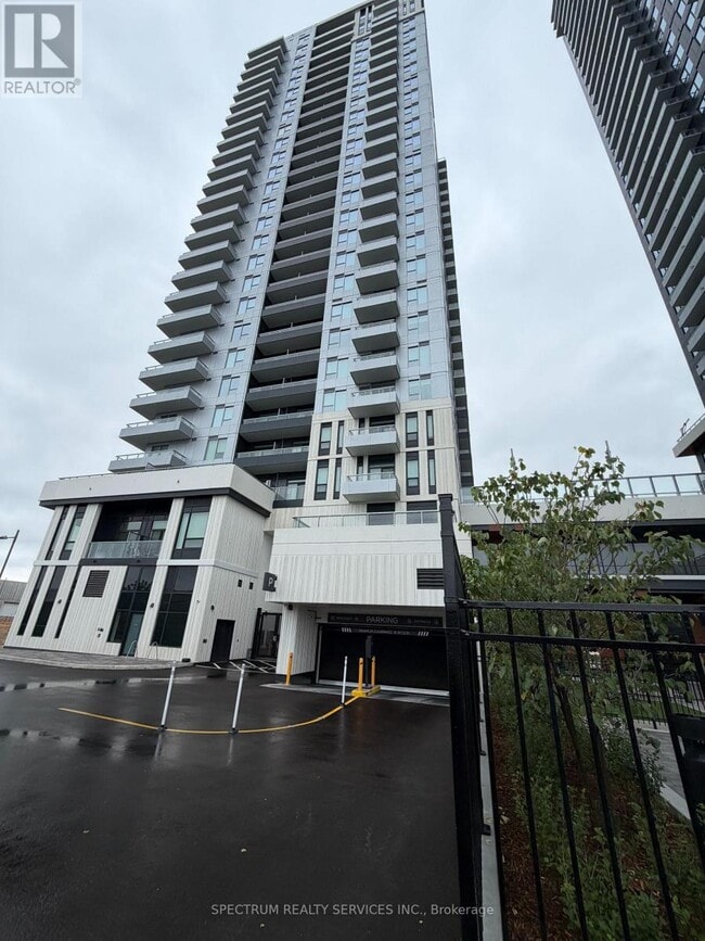 Building Photo - 5 Meadowdale Rd