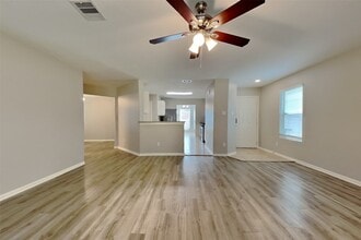 Building Photo - 16624 Foursquare Dr Building Photo - 16624 Foursquare Dr