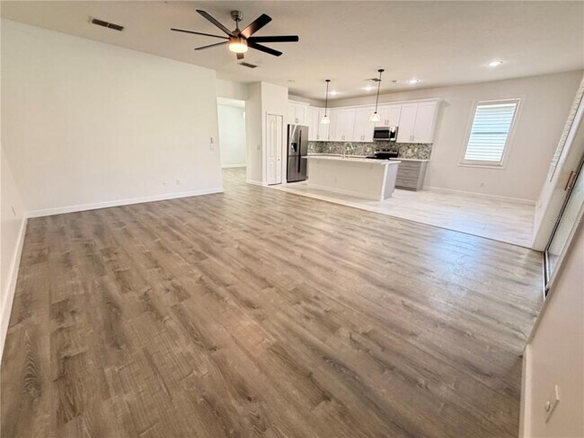 Building Photo - 2347 Crosston Cir