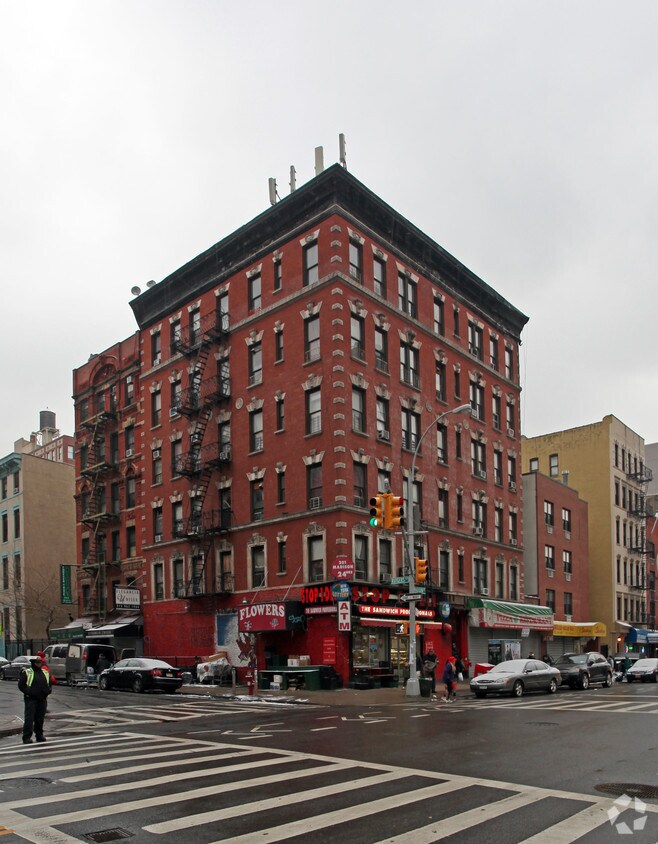 Primary Photo - 201 Madison St
