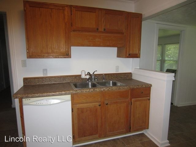 Building Photo - 3 br, 2 bath House - 1606 Beauford Place
