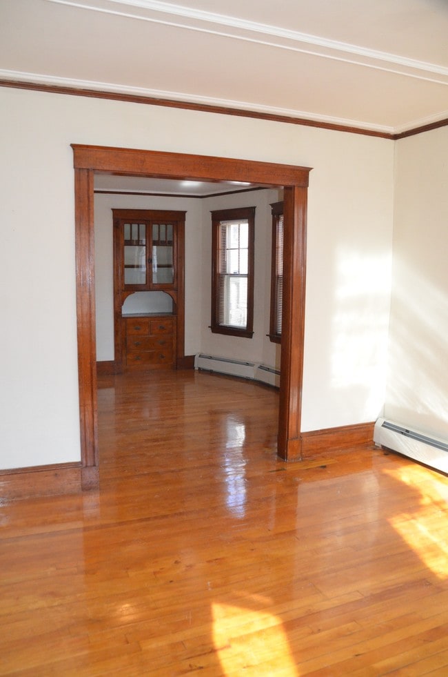 Diningroom - 30 Fountain St