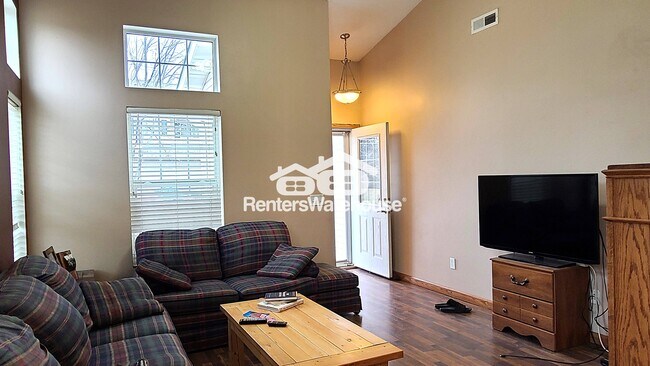 Foto del edificio - 64 Bridgewater Trail