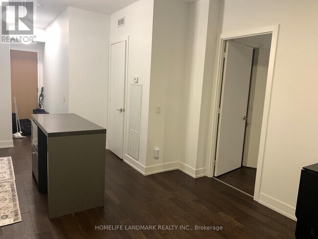 Photo du bâtiment - 7 Grenville St