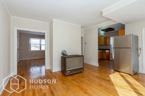 Building Photo - MOVE-IN SPECIAL! Move in by March 31st - G...