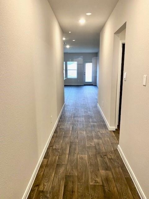 Building Photo - 403 Abbey Ln