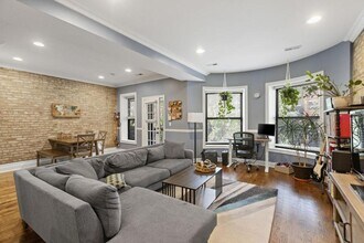 Building Photo - 5219 N Winthrop Ave