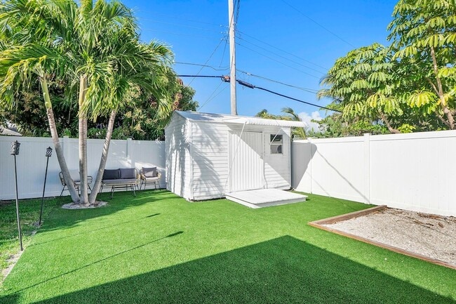 Photo - 101 SE 13th St House