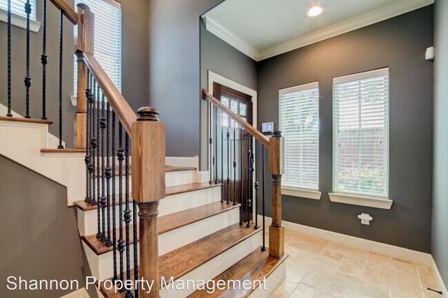 3 br, 3.5 bath House - 1910 Oakdale Street... photo'