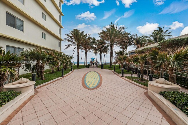 Foto del edificio - 2101 S Surf Rd