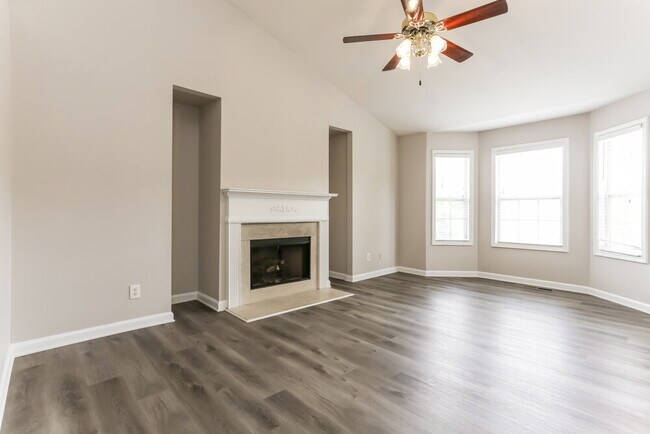 Building Photo - 7823 Cambridge Dr