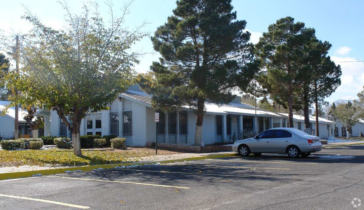 Primary Photo - Hervey Apartments