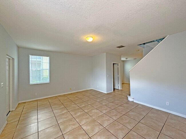 Foto del edificio - 2426 SE Union Park Dr