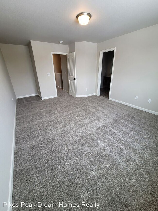 Building Photo - 3 br, 2.5 bath House - 6471 Old Glory Drive