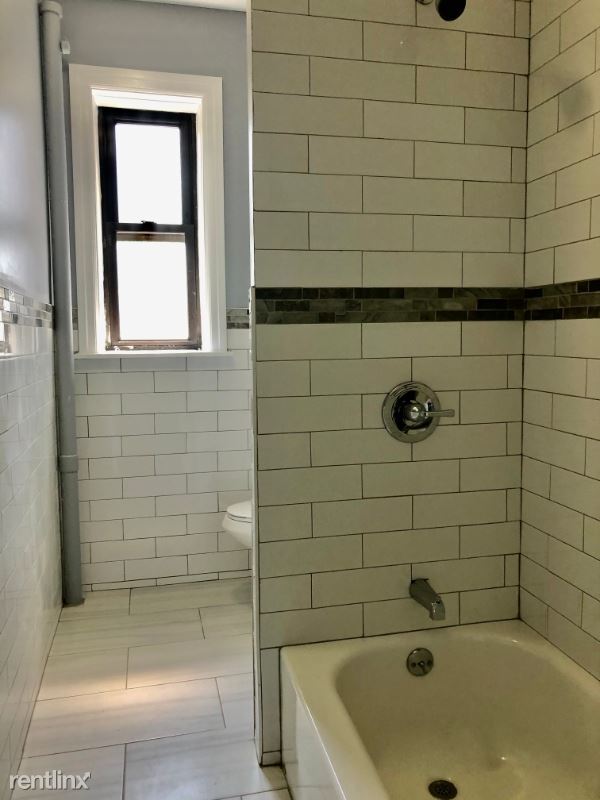 Building Photo - 2 br, 1 bath Apartment - 92 W34 ST 5Z Unit 5Z