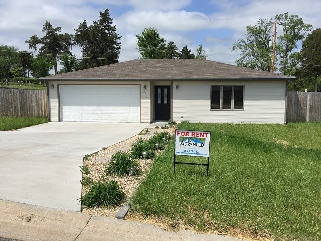 Primary Photo - 3 bed 2 bath in Ogden