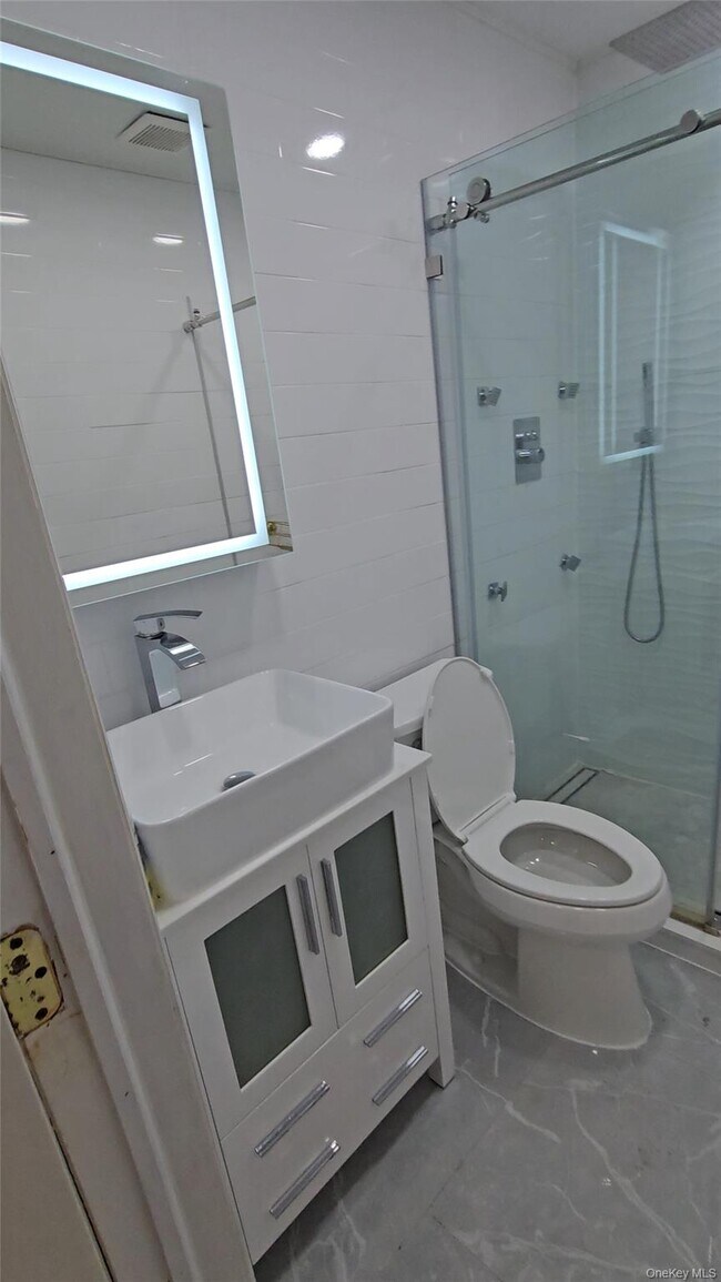 Foto del edificio - 101-25 111th St