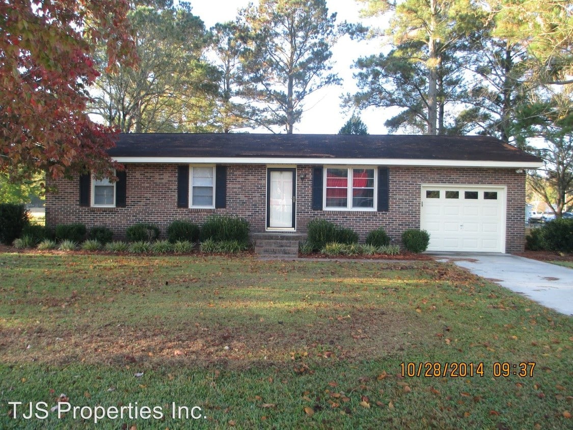 Primary Photo - 3 br, 1 bath House - 685 Spring Garden Road