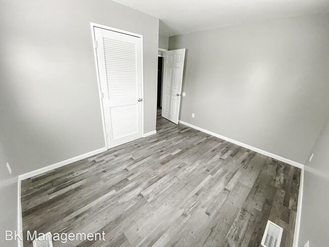 Building Photo - 2 br, 1 bath House - 2107 Ulen Lane