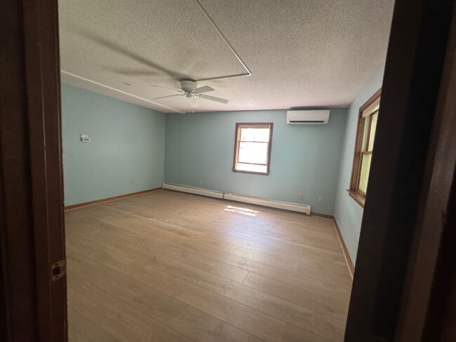 Building Photo - 536 Turners Falls Rd