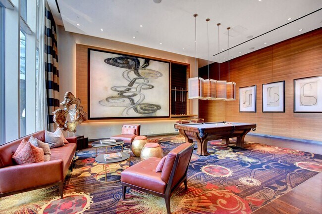 Foto del edificio - Stunning North Strip/City views from this UNFURNISHED 1+Den/1.5ba residence.