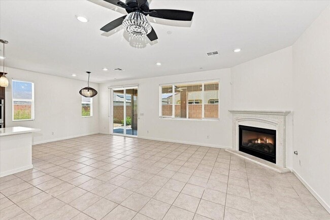 Building Photo - 40082 Catania Ct