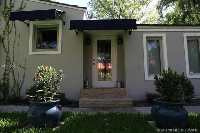 Foto del edificio - 400 NE 87th St