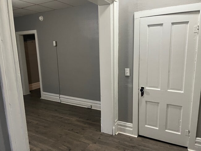 Living Room & Foyer - 428 13th St