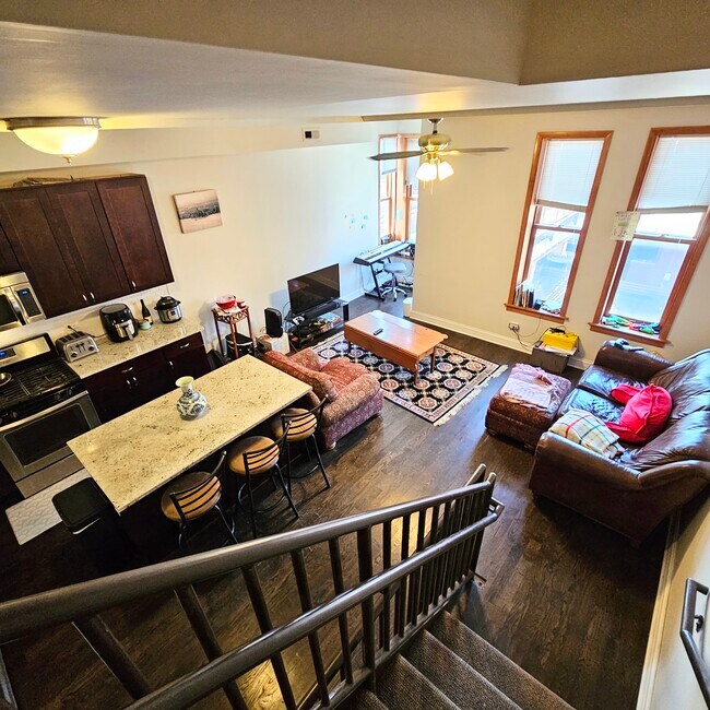 Foto del edificio - 939 W Armitage Ave