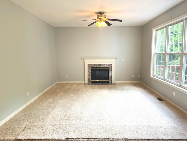 Building Photo - IMMACULATE AUTUMN RIDGE HOME IN STAFFORD!