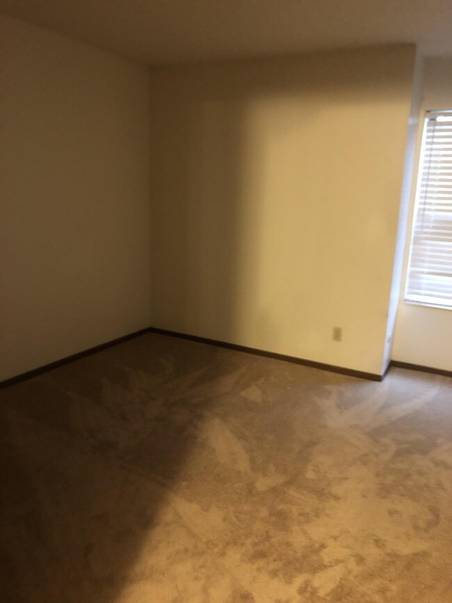 Building Photo - 5745 Autumn Ridge Ct