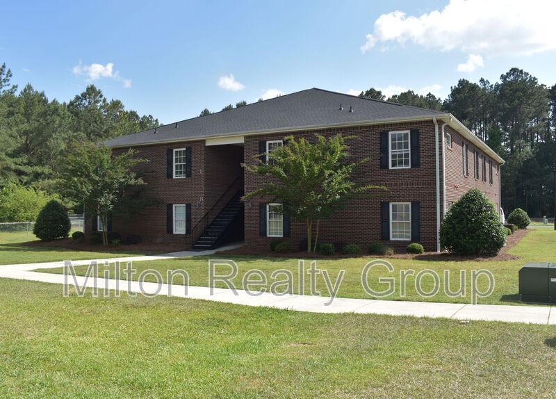 Foto principal - 44 Fantasy Ln