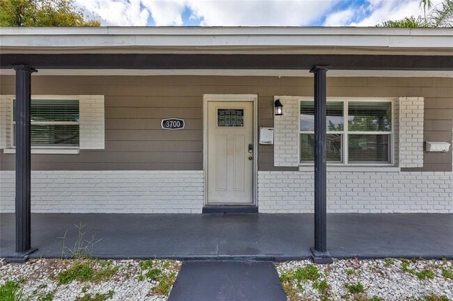 Foto del edificio - 3700 14th St N