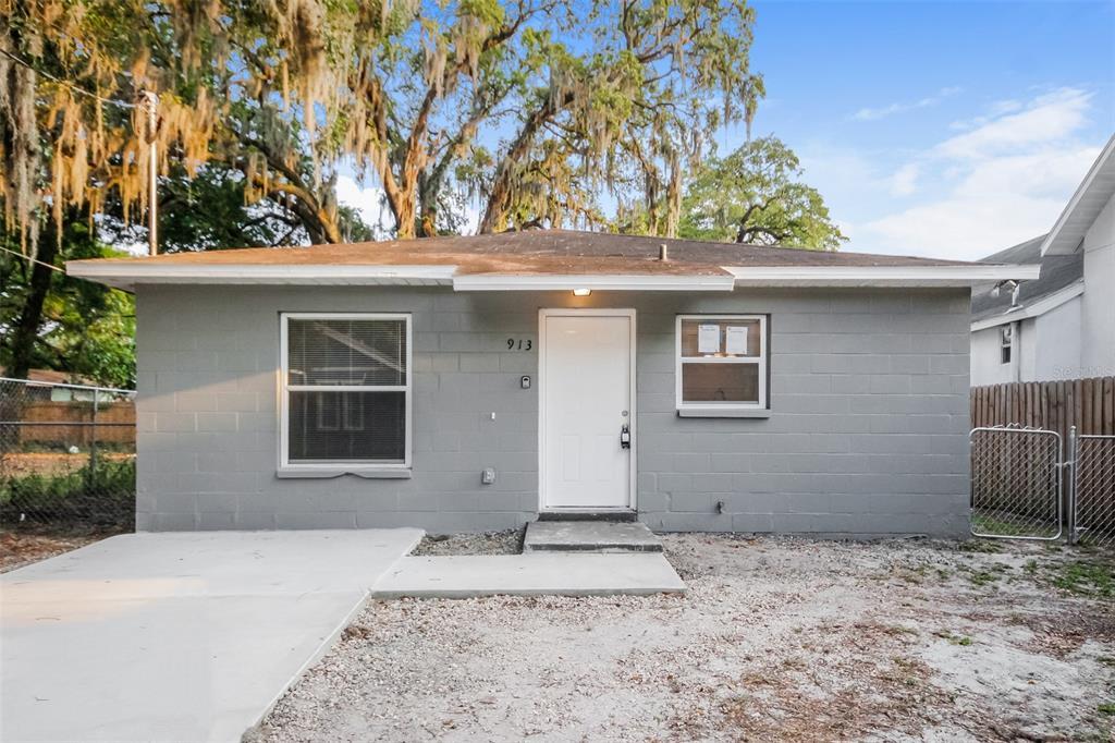 Foto principal - 913 E Ida St