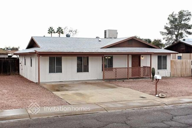 Building Photo - 6925 W Montebello Ave