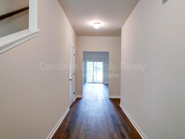 Foto del edificio - 916 S Battleground Ave