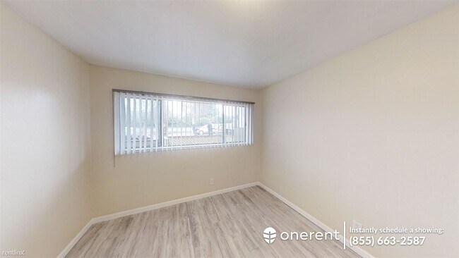 Foto del edificio - 22555 Linden St