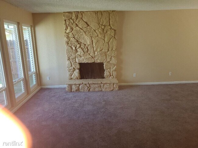 Building Photo - 4 br, 2 bath House - 7820 Pomeroy Way