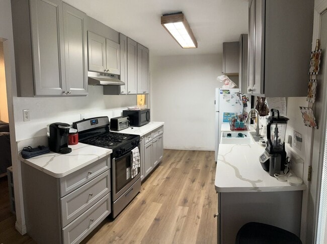 Foto del edificio - 3 Bedroom / 1 Bathroom Home in San Bernardino